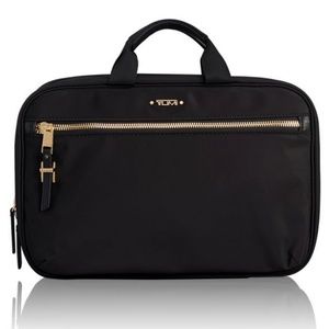 Tumi toiletry bag NEW
